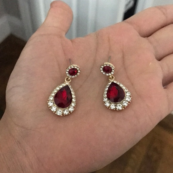 🌹CHARTER CLUB RED NECKLACE AND DROP EARRING SET🌹 - Picture 5 of 6